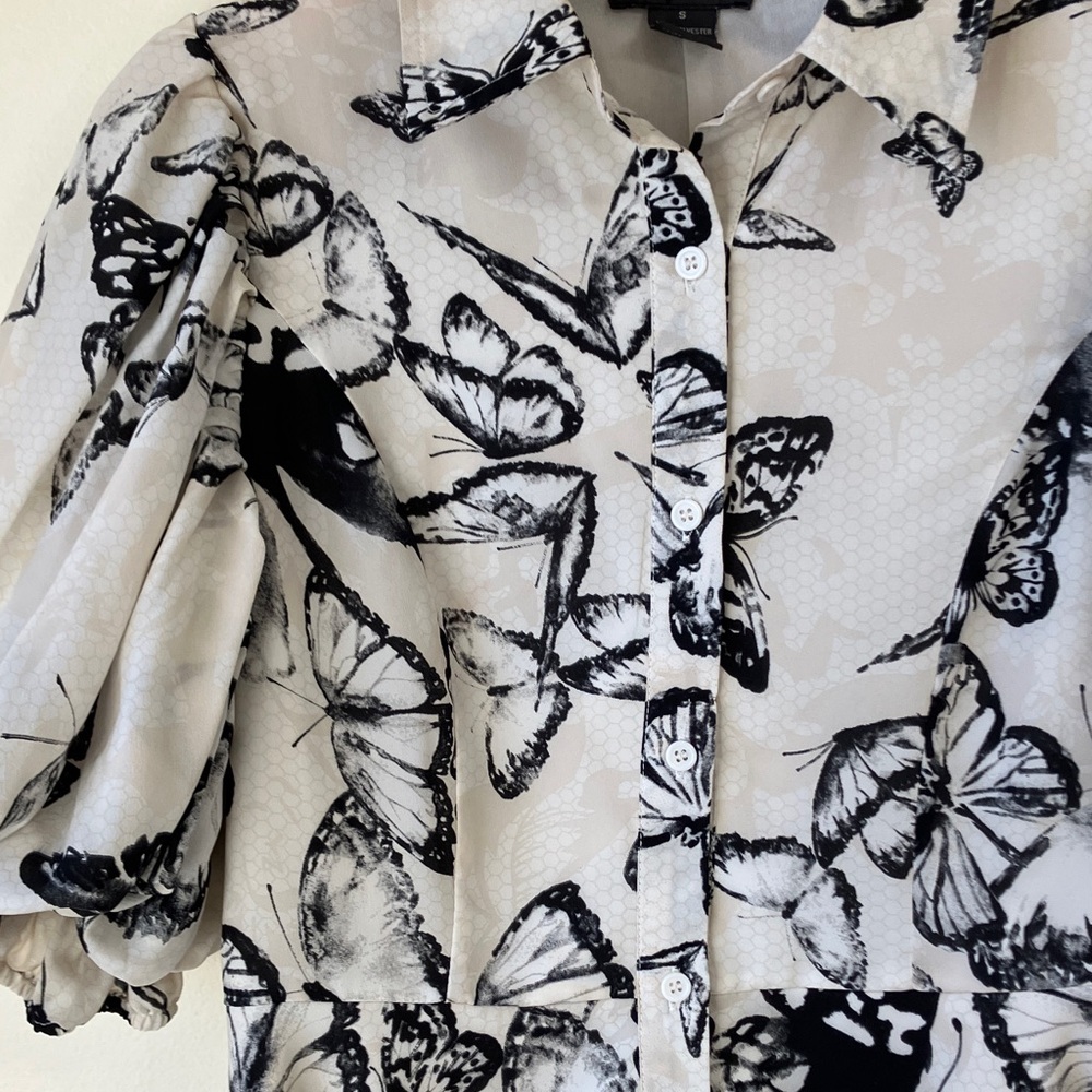 Gracia Butterfly Print Blouse Sz S - Picture 2 of 8